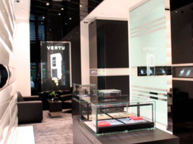 Showcasing the retail concept and façade modelled after the Vertu’s Ginza boutique in Tokyo