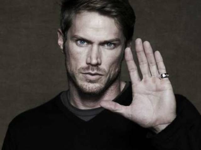 Jason Lewis LOWRES for Save the Children