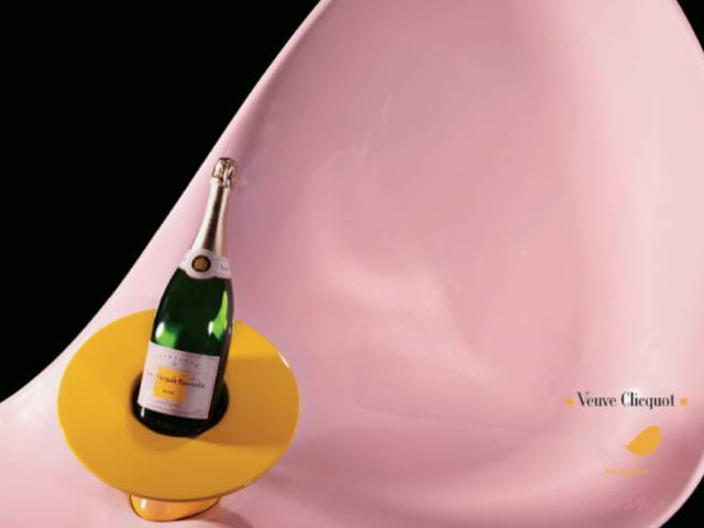 Veuve Clicquot Loveseat by Karim RASHID