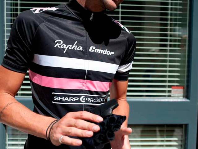 Paul Smith Jeans had joined the cycling team as an official sponsor since July 2009