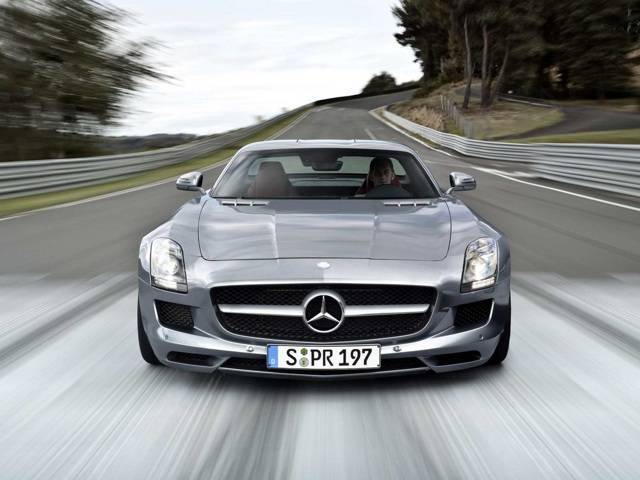 The SLS AMG by MERCEDES-BENZ
