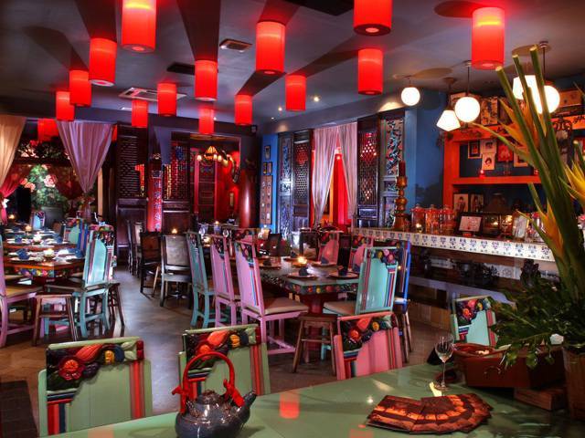 Shanghai Blue 1920 - The enchanting story of how a Shanghainese tea house ended up in Jakarta.  
