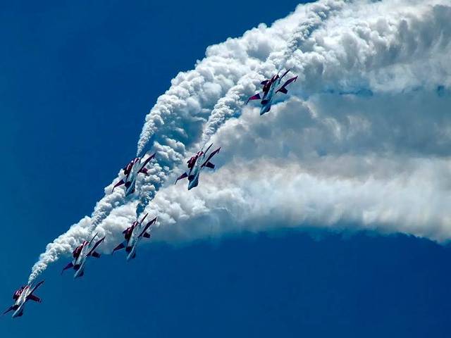 RSAF Black Knights at the Singapore Airshow