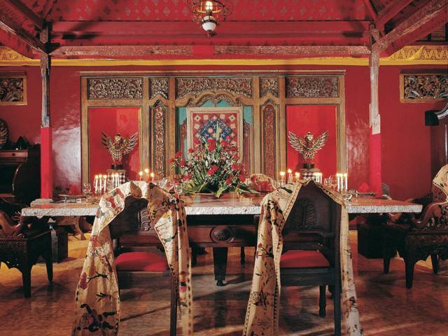 A view of Bale Puputan at Hotel Tugu Bali