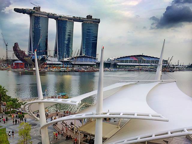 Marina Bay Sands Opens on April 27, 2010 | Credit: <a href="http://www.flickr.com/photos/adforce1/4533222409/">flickr/adforce</a>