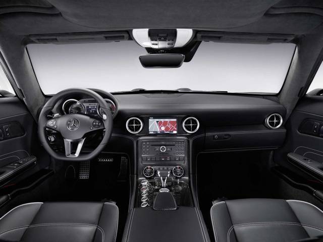 The SLS AMG by MERCEDES-BENZ