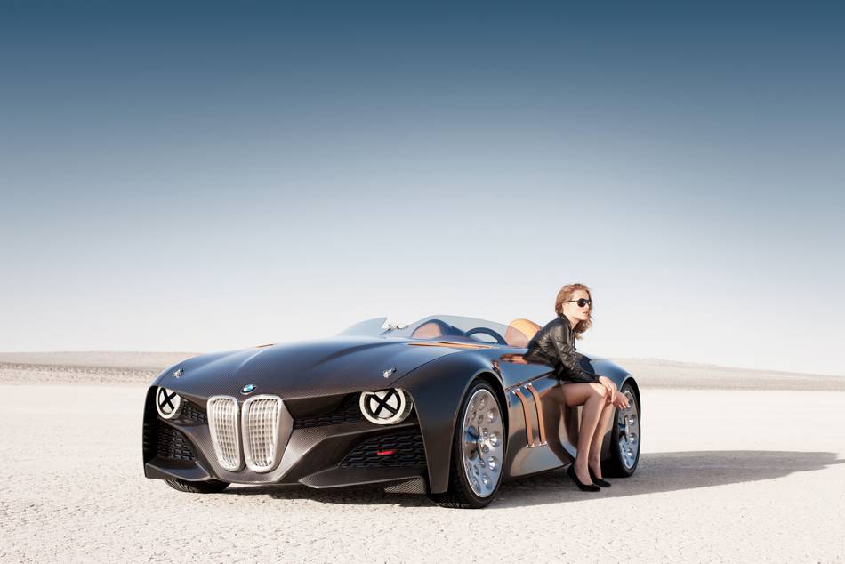 BMW is paying tribute to the BMW 328 on the occasion of its anniversary with a special model